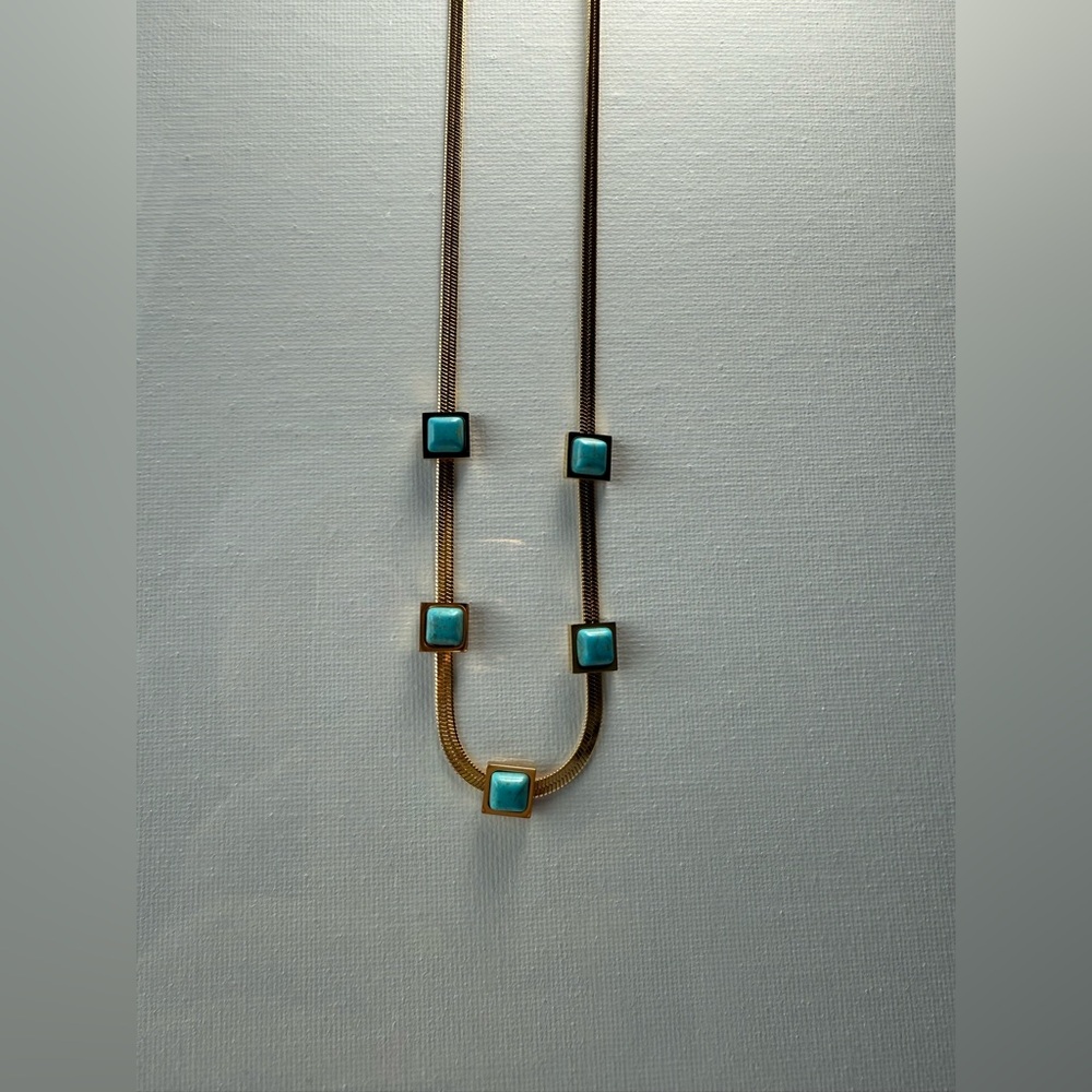 Turquoise Snake Chain Necklace
18K Gold plated Stainless Steel - Picture 11 of 11